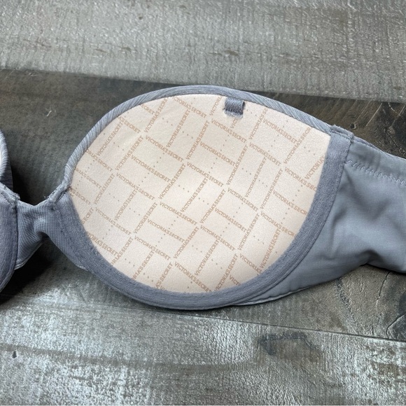 Victoria’s Secret Multi-way Multiposition Bra size 32B - Picture 9 of 13